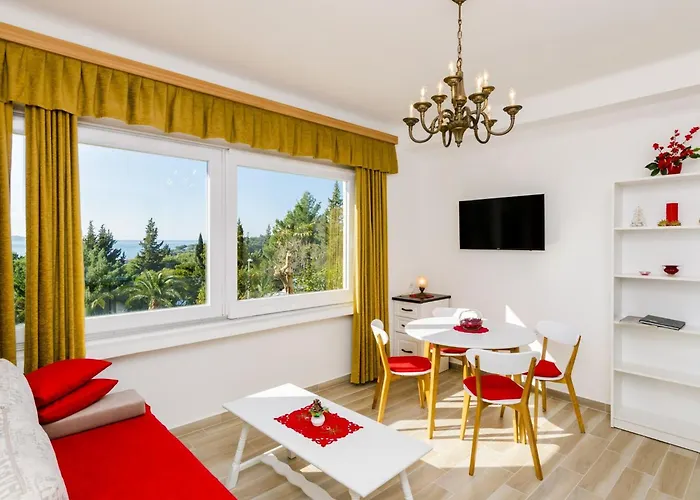 公寓 Nina- One Bedroom With Sea View Apt1 *