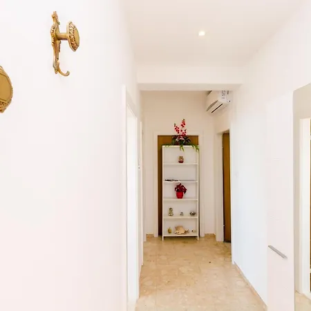 Apartman Nina- One Bedroom With Sea View Apt1