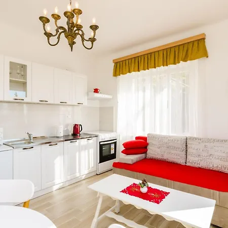 Nina- One Bedroom With Sea View Apt1 Appartement